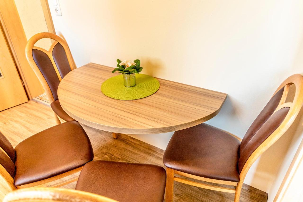 Bartlhof-Ferienwohnungen-Zimmer Burglengenfeld Dış mekan fotoğraf