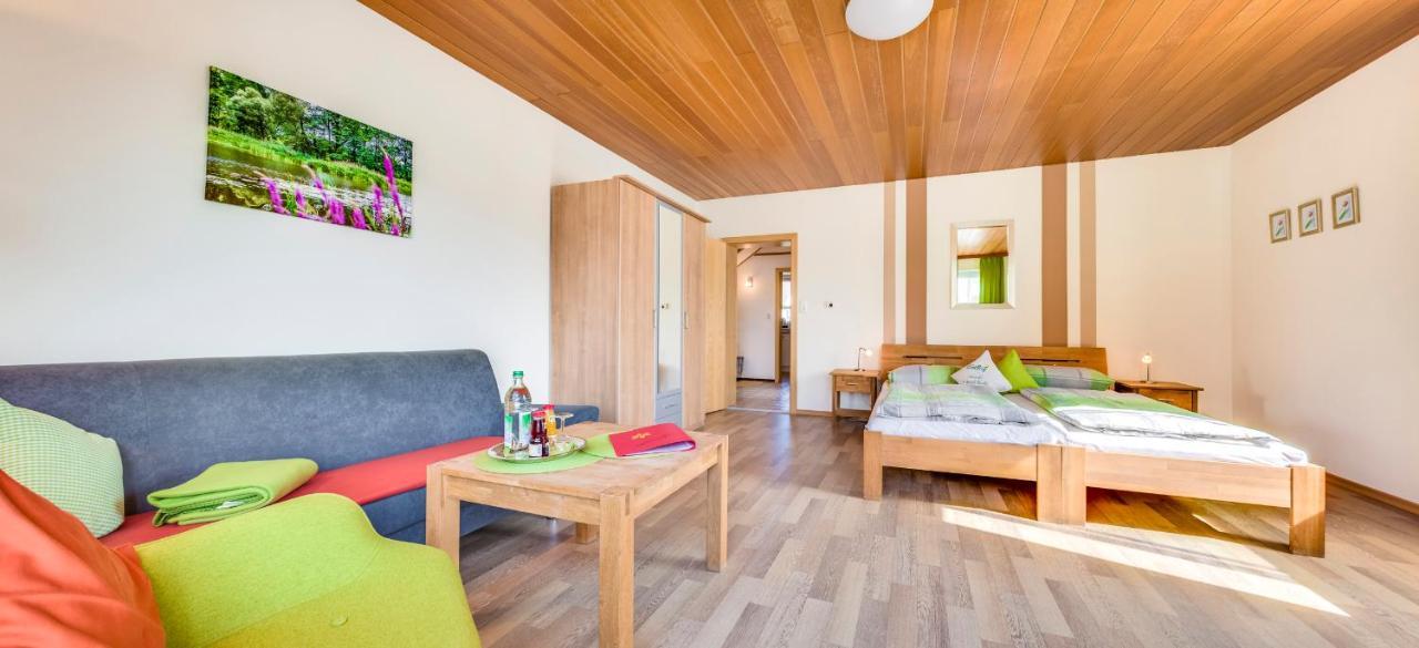 Bartlhof-Ferienwohnungen-Zimmer Burglengenfeld Dış mekan fotoğraf
