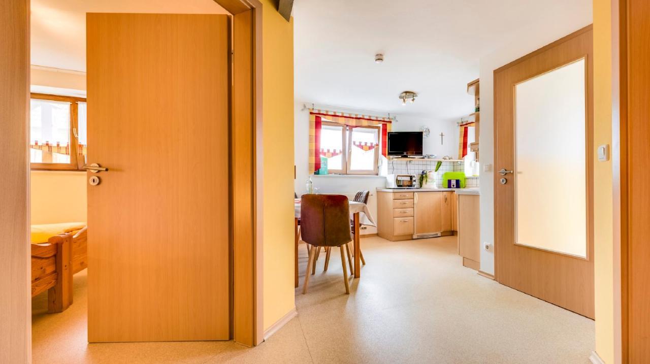 Bartlhof-Ferienwohnungen-Zimmer Burglengenfeld Dış mekan fotoğraf