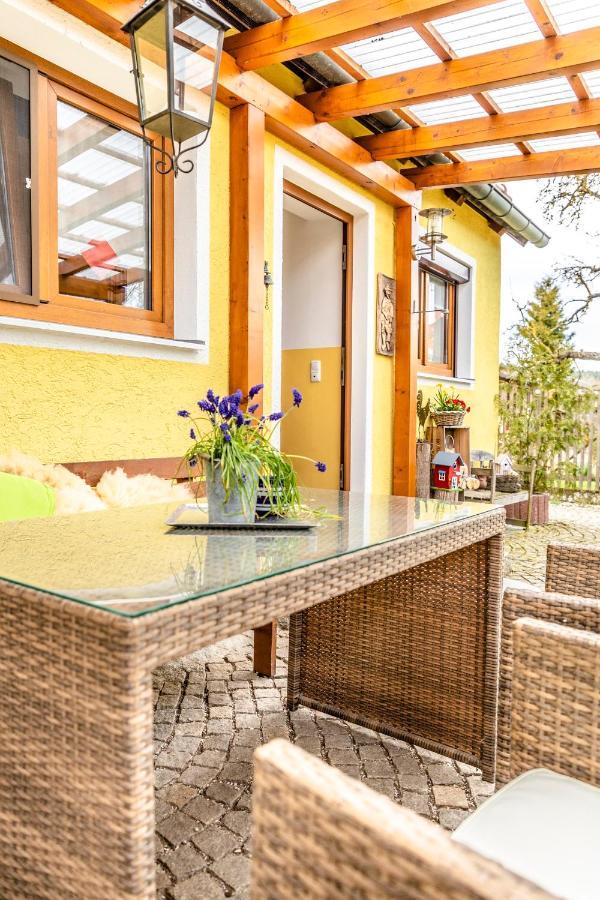 Bartlhof-Ferienwohnungen-Zimmer Burglengenfeld Dış mekan fotoğraf
