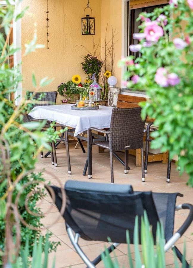Bartlhof-Ferienwohnungen-Zimmer Burglengenfeld Dış mekan fotoğraf