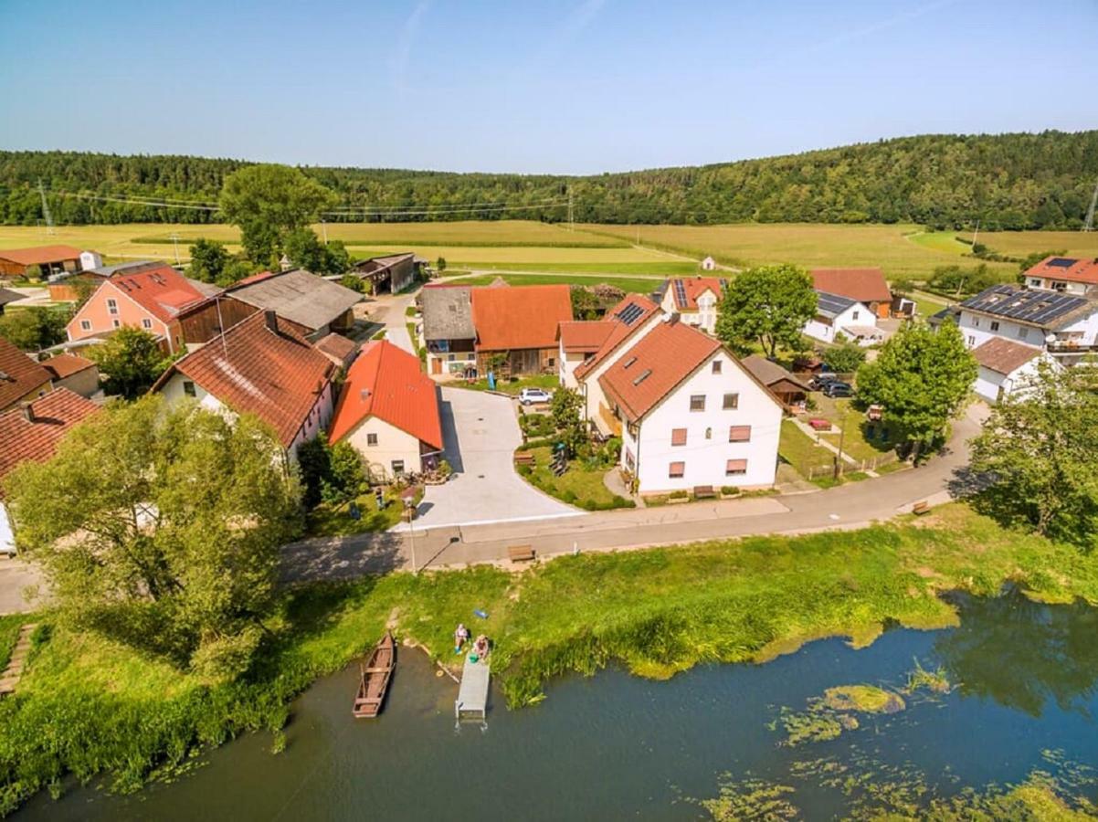 Bartlhof-Ferienwohnungen-Zimmer Burglengenfeld Dış mekan fotoğraf