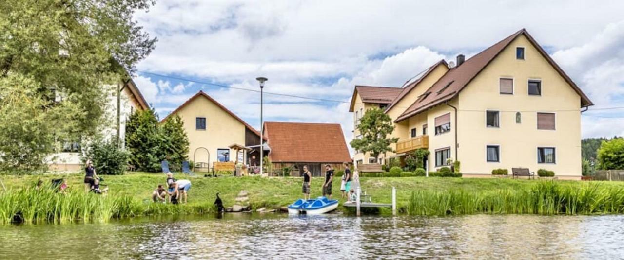 Bartlhof-Ferienwohnungen-Zimmer Burglengenfeld Dış mekan fotoğraf