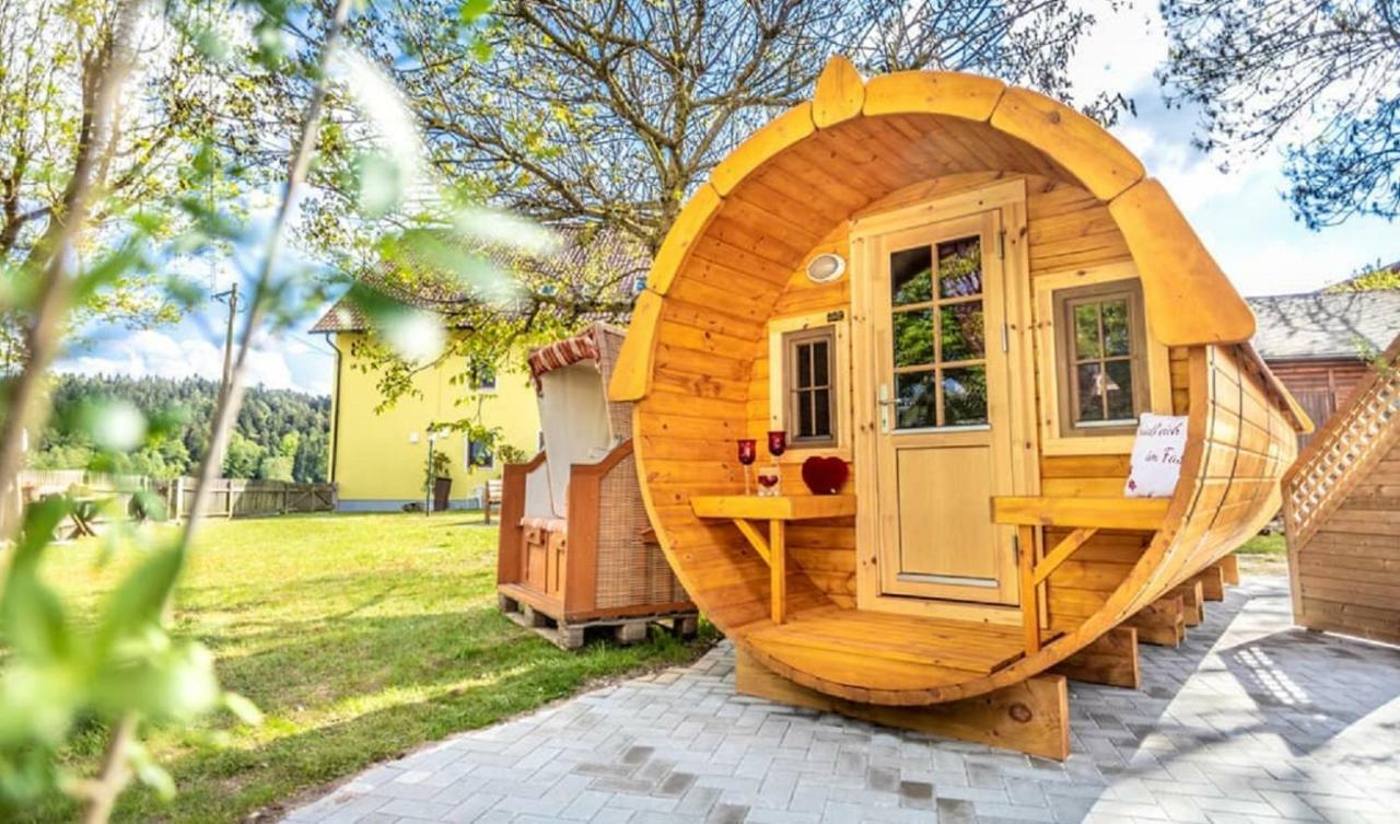 Bartlhof-Ferienwohnungen-Zimmer Burglengenfeld Dış mekan fotoğraf